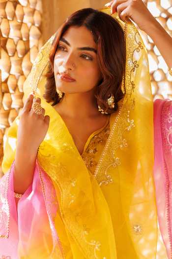 Buy_Bannhi By Priyanka Rathore_Yellow Silk Embroidery, Zari Hand Kurta Pant Set 