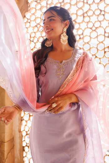 Shop_Bannhi By Priyanka Rathore_Purple Silk Embroidery Split V-neck, Yes Neckline Kurta Set _Online_at_Aza_Fashions