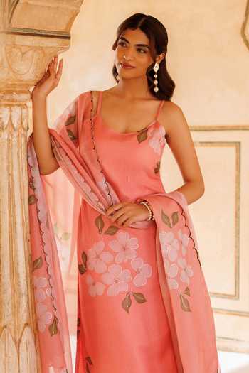 Buy Bannhi By Priyanka Rathore Peach Kota Doria Embroidery Scoop Neck Floral Print Kurta Set Buy_Bannhi By Priyanka Rathore_Peach Kota Doria Embroidery Scoop Neck Floral Print Kurta Set