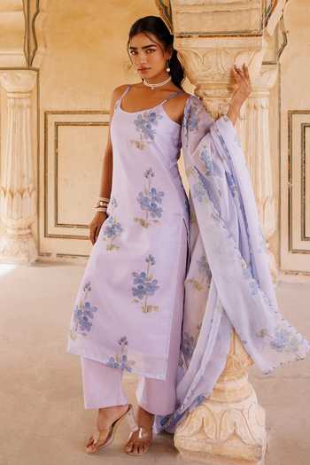 Bannhi By Priyanka Rathore_Purple Kota Doria Embroidery Scoop Neck Floral Print Kurta Set _at_Aza_Fashions