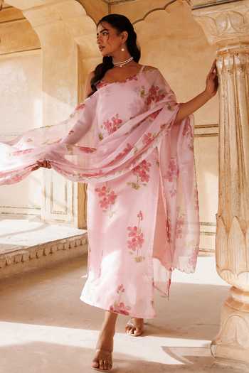 Bannhi By Priyanka Rathore Pink Kota Doria Embroidery Scoop Neck Floral Print Kurta Set Online at Aza Fashions Bannhi By Priyanka Rathore_Pink Kota Doria Embroidery Scoop Neck Floral Print Kurta Set _Online_at_Aza_Fashions