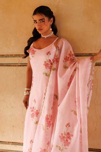 Buy Bannhi By Priyanka Rathore Pink Kota Doria Embroidery Scoop Neck Floral Print Kurta Set Buy_Bannhi By Priyanka Rathore_Pink Kota Doria Embroidery Scoop Neck Floral Print Kurta Set
