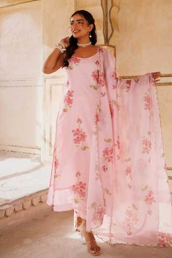 Bannhi By Priyanka Rathore Floral Print Kurta Set 