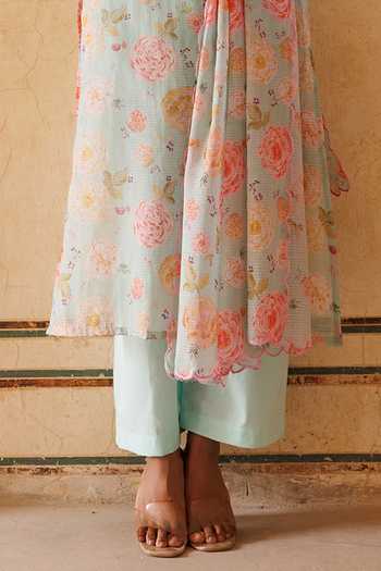 Bannhi By Priyanka Rathore_Green Kota Doria Embroidery Keyhole Neck Floral Print Kurta Pant Set _Online_at_Aza_Fashions