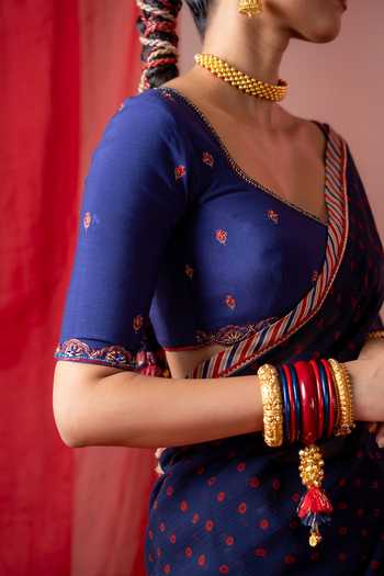 Buy_Baise Gaba_Blue Chiffon, Muslin Round Neelam Printed Saree With Unstitched Blouse Piece _Online_at_Aza_Fashions