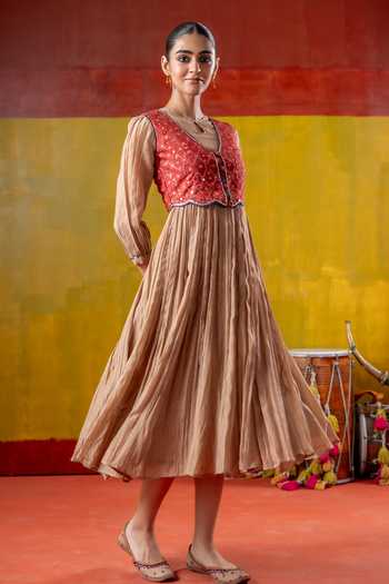 Buy Baise Gaba Beige Chanderi, Muslin Embroidery, Shagun Pleated Dress With Kesar Koti Jacket Buy_Baise Gaba_Beige Chanderi, Muslin Embroidery, Shagun Pleated Dress With Kesar Koti Jacket