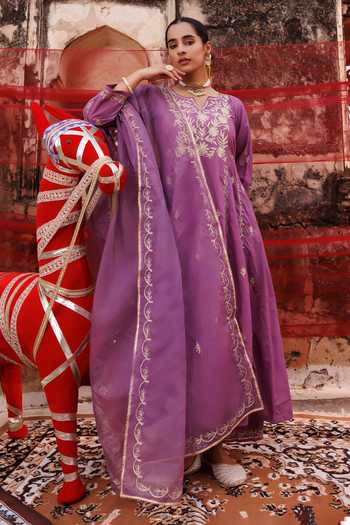 Shop Bannhi By Priyanka Rathore Purple Cotton Gota Patti V-neck Embroidered Anarkali Set Shop_Bannhi By Priyanka Rathore_Purple Cotton Gota Patti V-neck Embroidered Anarkali Set