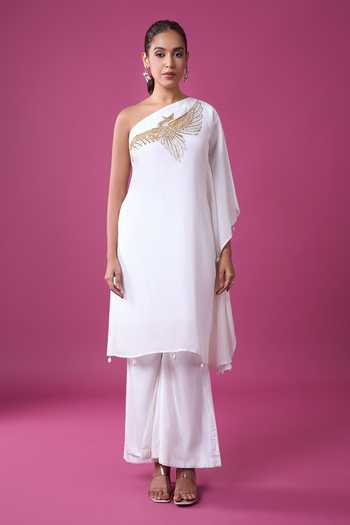 Samyukta Singhania Hand Embroidered Kurta & Pant Set 