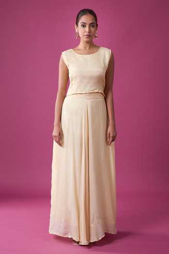 Aariyana Couture_Ivory Georgette Embroidery Round Neck Hand Cape Skirt Set _at_Aza_Fashions