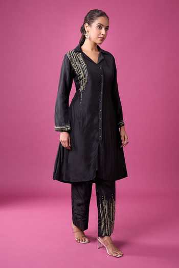 Shop_Khwaab By Sanjana Lakhani_Black Silk Embroidery, Beads V-neck Hand Embellished Kurta Set _Online_at_Aza_Fashions