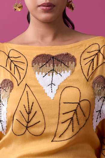 Buy_Samyukta Singhania_Ivory Silk Embroidery Boat Neck Embellished Ombre Kaftan _Online_at_Aza_Fashions
