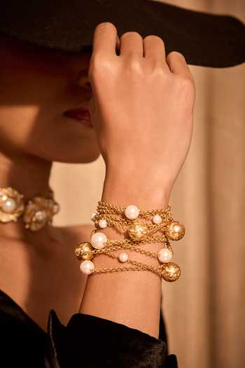 Buy_Mnsh_White Pearls Rosee Bloom Bracelet _Online_at_Aza_Fashions