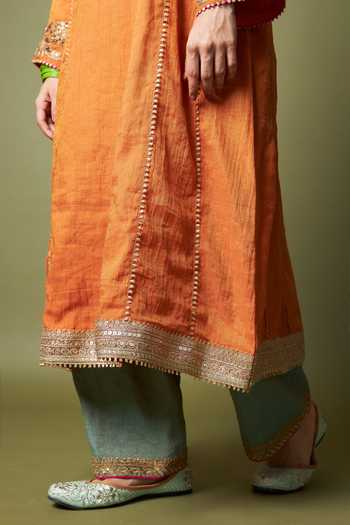 Buy_Pants And Pajamas_Orange Chanderi Embroidery, Zari Round Neck Ratnashree Kurta Set 