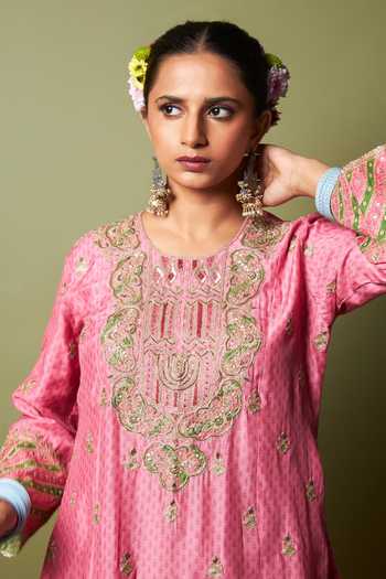 Buy Pants And Pajamas Pink Modal, Silk, Chanderi Embroidery, Zari Round Neck Roshanara Kurta Set Online at Aza Fashions Buy_Pants And Pajamas_Pink Modal, Silk, Chanderi Embroidery, Zari Round Neck Roshanara Kurta Set _Online_at_Aza_Fashions
