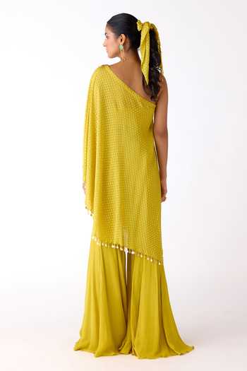 Basanti Kapde aur Koffee Placed Embroidered Cape Sharara Set 