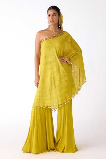 Basanti Kapde aur Koffee Placed Embroidered Cape Sharara Set 