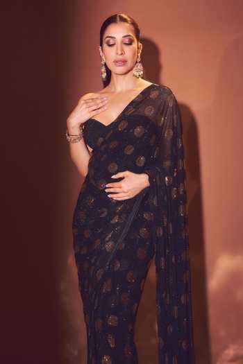 Shop_Itrh_Black Net Sequins Sweetheart Neck Polka Dottie Pre-draped Saree Blouse Set _Online_at_Aza_Fashions