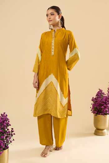 Khwaab By Sanjana Lakhani Yellow Muslin Mandarin Collar, Yes Chevron Print Kurta And Palazzo Set at Aza Fashions Khwaab By Sanjana Lakhani_Yellow Muslin Mandarin Collar, Yes Chevron Print Kurta And Palazzo Set _at_Aza_Fashions