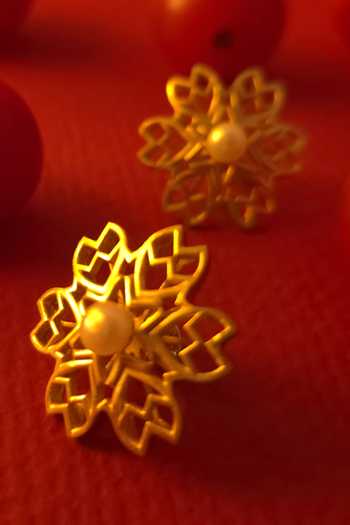 Manner Rakaan Ranjha Stud Earrings 