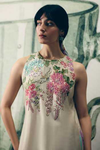 Shop_Paulmi And Harsh_Ivory Silk, Organza Embroidery High Neck Shiro Floral Print And Kurta Set _Online_at_Aza_Fashions
