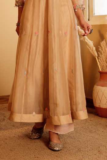Sonali Methi_Beige Organza Embroidery Leaf Neck Pure Hand Anarkali Set _Online_at_Aza_Fashions