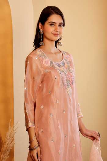 Sonali Methi_Pink Organza Embroidery Scoop Neck Pure Hand Kurta Set _Online_at_Aza_Fashions