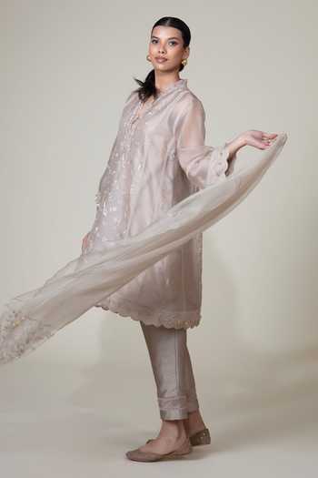 Bunka_Grey Organza Embroidery V-neck, Yes Farida Kurta Set _Online_at_Aza_Fashions