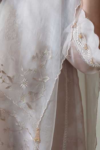 Shop_Bunka_Grey Organza Embroidery V-neck, Yes Farida Kurta Set _Online_at_Aza_Fashions