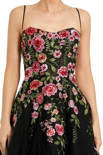 Mac Duggal_Black Polyester Embroidery, Beads Sweetheart Neck Floral Dress _Online_at_Aza_Fashions