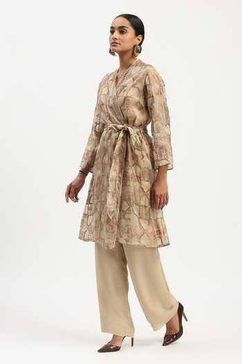 Buy_ABRAHAM AND THAKORE_Beige Organza Sequins, Foil Printing V-neck Tesselation Jacket _Online_at_Aza_Fashions
