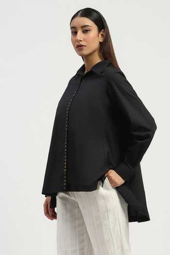 Buy_ABRAHAM AND THAKORE_Black Poplin Studs Collared Placket Shirt _Online_at_Aza_Fashions