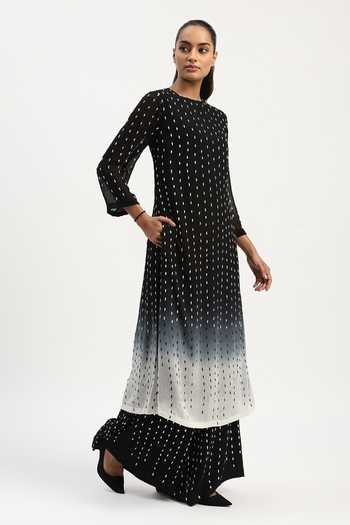 ABRAHAM AND THAKORE_Black Georgette Embroidery Round Neck Ombre Kurta _Online_at_Aza_Fashions