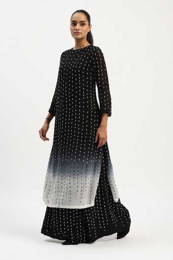 Buy_ABRAHAM AND THAKORE_Black Georgette Embroidery Round Neck Ombre Kurta _Online_at_Aza_Fashions