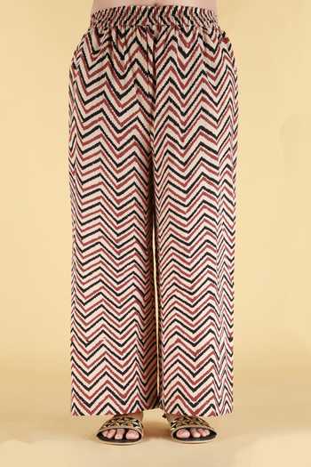 Shop_Kalakaari By Sagarika_Black Cotton V-neck Chevron Print Kurta And Palazzo Set _Online_at_Aza_Fashions