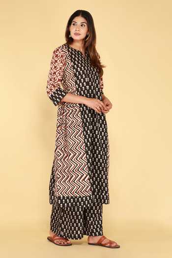 Kalakaari By Sagarika_Black Cotton Split V-neck, Yes Hand Block Print Kurta And Palazzo Set _at_Aza_Fashions