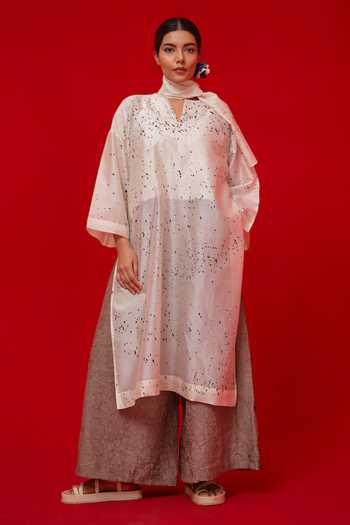 Stoique_Ivory Silk, Chanderi Split V-neck Printed Tunic _Online_at_Aza_Fashions