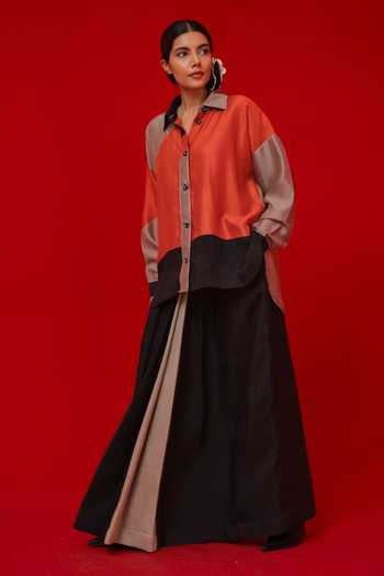 Buy_Stoique_Black Silk Mist Plain Skirt _Online_at_Aza_Fashions