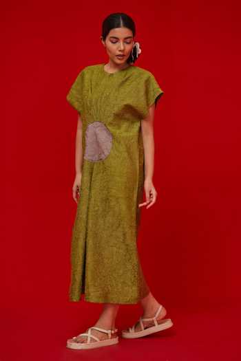 Buy_Stoique_Green Silk Round Neck Lane Textured Pattern Dress 