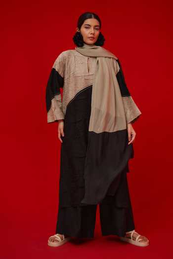 Stoique_Black Silk Keyhole Neck Salt Abstract Pattern Tunic _at_Aza_Fashions