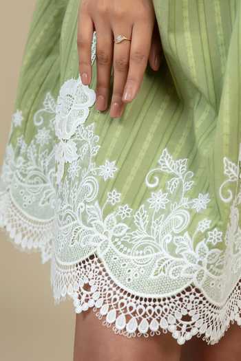 Shop_Bunka_Green Cotton Embroidery, Lace Mandarin Collar, Split V-neck Slava Short Dress 