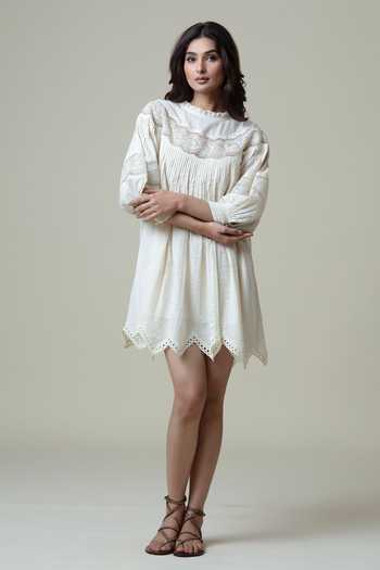 Buy_Bunka_Ivory Cotton Lace High Neck Lea Pleated Dress 