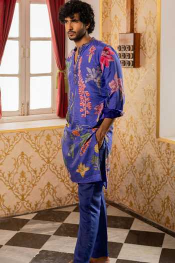 17:17 By Simmi Saboo_Blue Silk, Cotton Tribal Print Kurta _Online_at_Aza_Fashions