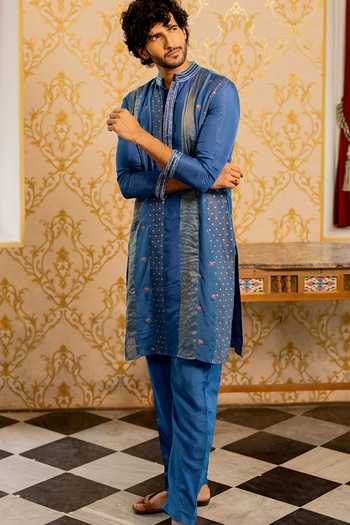 17:17 By Simmi Saboo Small Butti Shimmer Kurta 