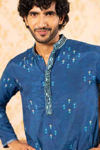 Buy_17:17 By Simmi Saboo_Blue Silk, Cotton Embroidery Geometric Floral Kurta _Online_at_Aza_Fashions