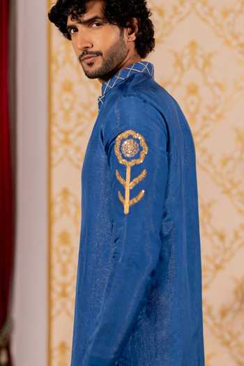 Buy_17:17 By Simmi Saboo_Blue Embroidery, Sequins, Zari Patchwork Solid Shimmer Kurta _Online_at_Aza_Fashions