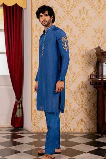 Shop_17:17 By Simmi Saboo_Blue Embroidery, Sequins, Zari Patchwork Solid Shimmer Kurta _Online_at_Aza_Fashions