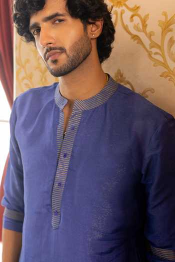 17:17 By Simmi Saboo_Blue Zari, Foil Printing Solid Shimmer Kurta _Online_at_Aza_Fashions