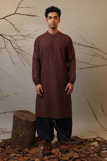 MATI Brown Cotton Raglan Sleeve Kurta Set Online at Aza Fashions MATI_Brown Cotton Raglan Sleeve Kurta Set _Online_at_Aza_Fashions
