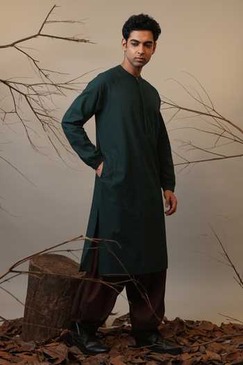 Buy_MATI_Green Cotton Raglan Sleeve Kurta And Pant Set _Online_at_Aza_Fashions