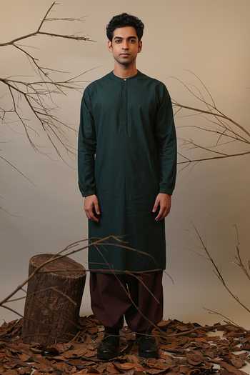 Shop_MATI_Green Cotton Raglan Sleeve Kurta And Pant Set _Online_at_Aza_Fashions